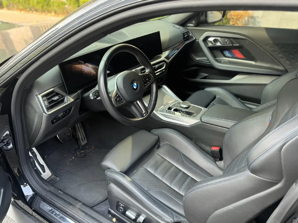 2023 BMW 3.0T 333HP L6 8AT,autocango,china used car exporter,china ev exporter,chinese used car exporter,chinese used ev exporter