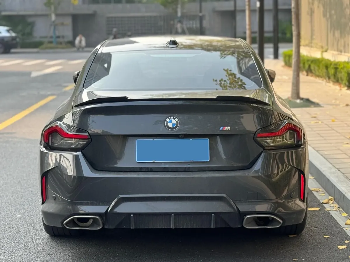 2023 BMW 3.0T 333HP L6 8AT,autocango,china used car exporter,china ev exporter,chinese used car exporter,chinese used ev exporter