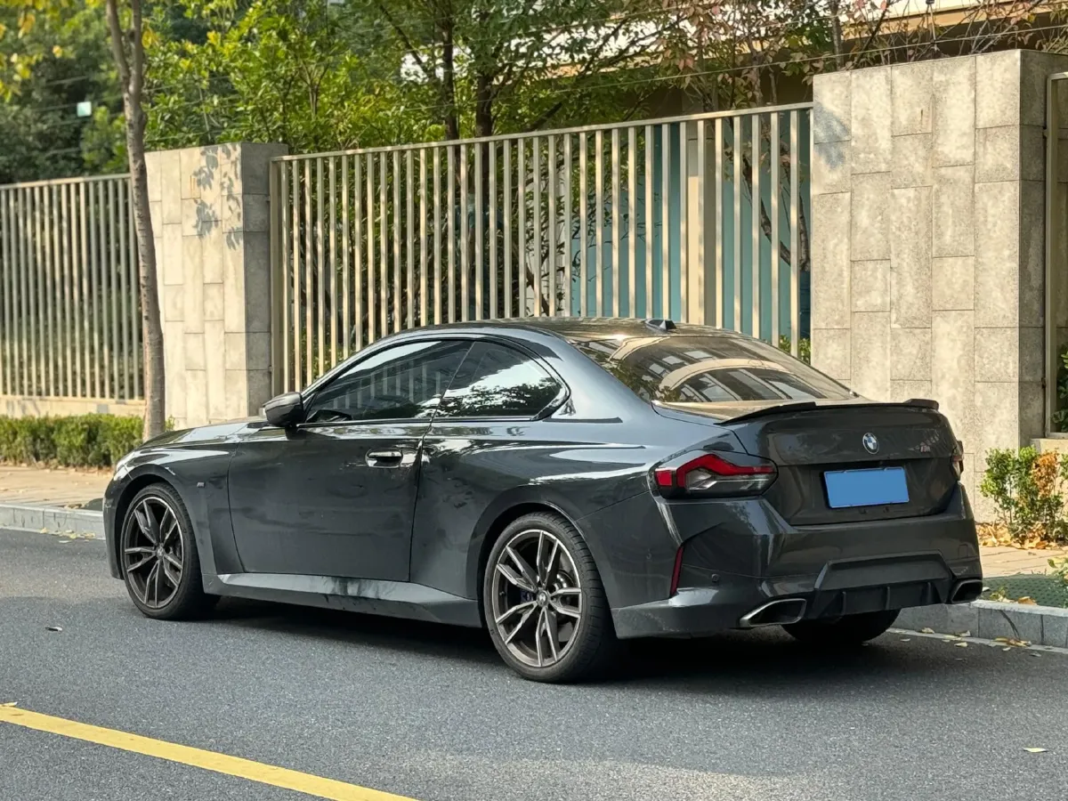 2023 BMW 3.0T 333HP L6 8AT,autocango,china used car exporter,china ev exporter,chinese used car exporter,chinese used ev exporter