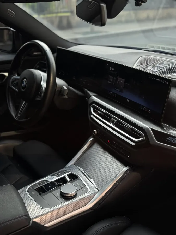 2023 BMW 3.0T 333HP L6 8AT,autocango,china used car exporter,china ev exporter,chinese used car exporter,chinese used ev exporter