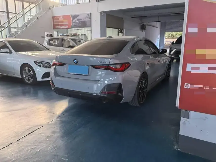 2022 BMW 4 thumbnail 4