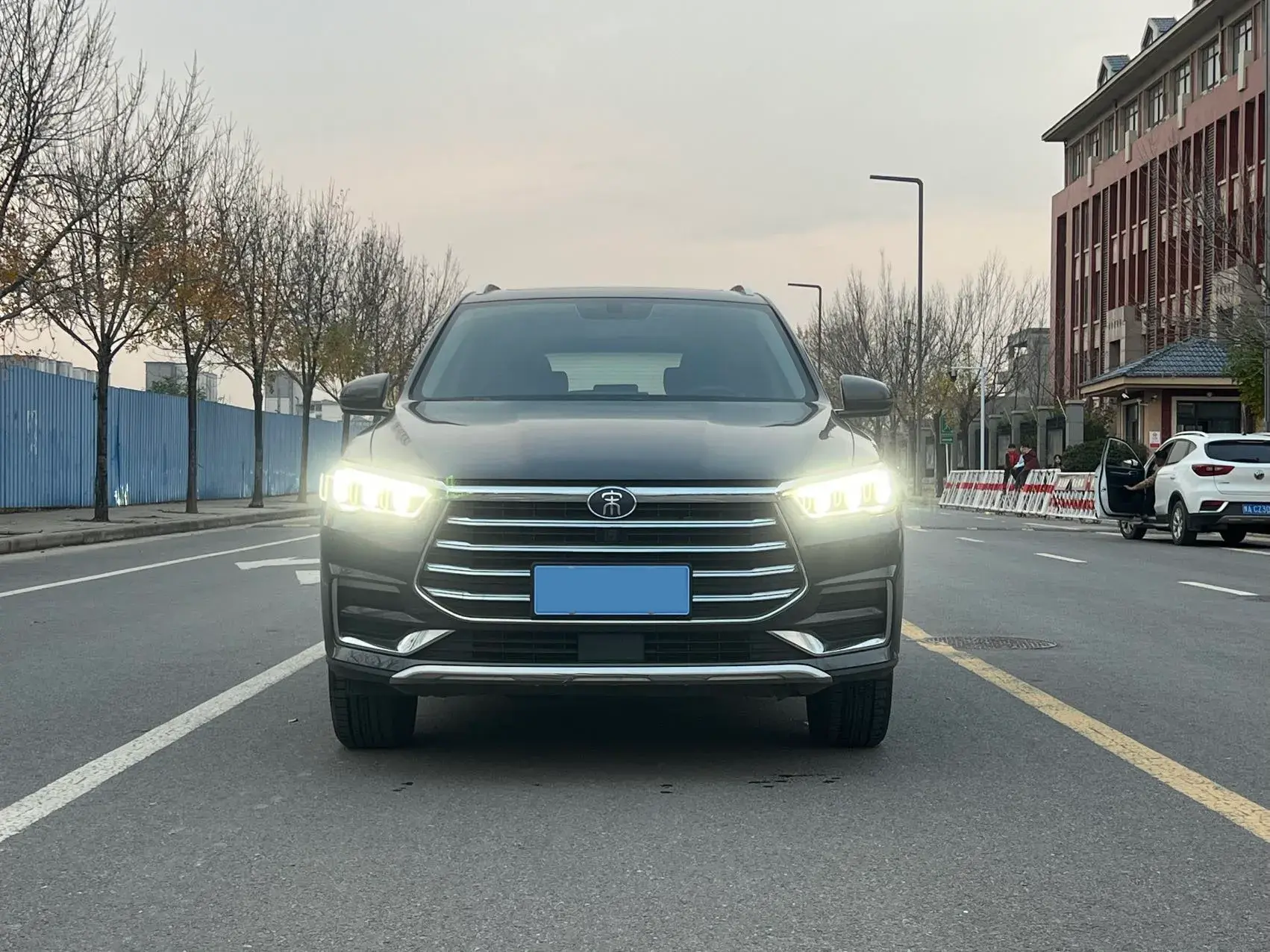 2019 BYD SONG thumbnail 2