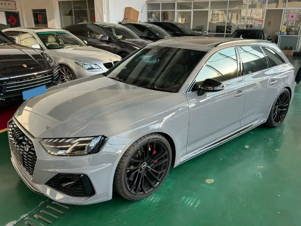 2021 Audi RS 4 2.9T 450HP V6 8AT,autocango,china used car exporter,china ev exporter,chinese used car exporter,chinese used ev exporter
