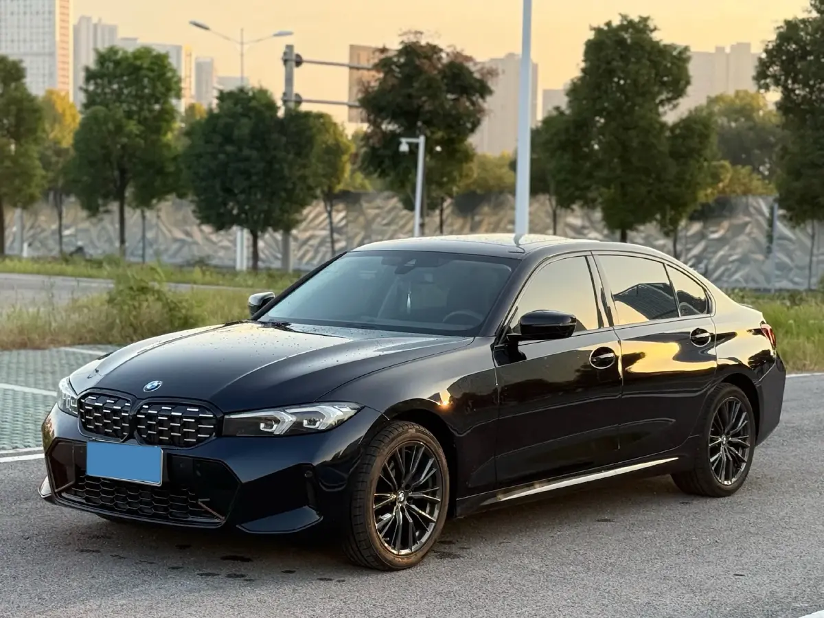 2024 BMW 3 Series 2.0T 184HP L4 8AT