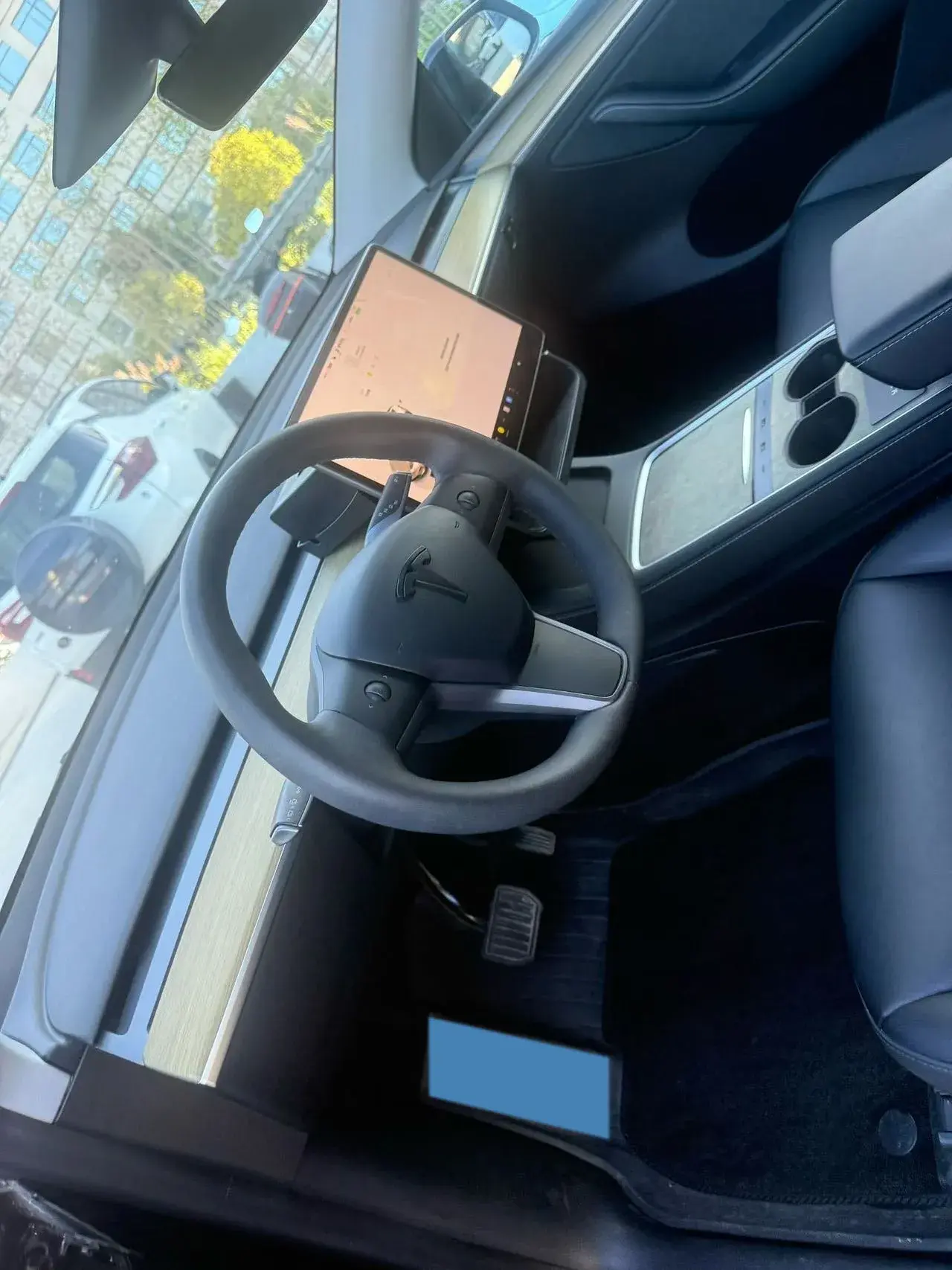 2023 TESLA MODEL thumbnail 4