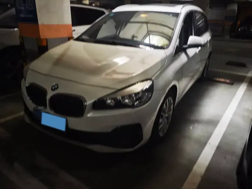 2019 BMW 2 view 1