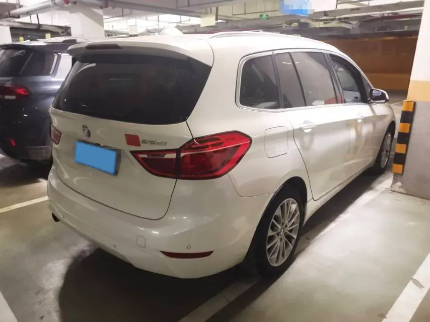 2019 BMW 2 Series SUV 1.5T 140HP L3 7DCT,autocango,china used car exporter,china ev exporter,chinese used car exporter,chinese used ev exporter