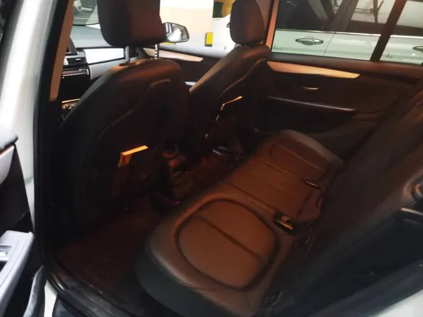 2019 BMW 2 Series SUV 1.5T 140HP L3 7DCT,autocango,china used car exporter,china ev exporter,chinese used car exporter,chinese used ev exporter