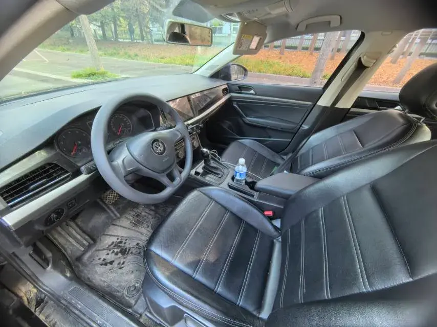 2019 VOLKSWAGEN LAVIDA thumbnail 4