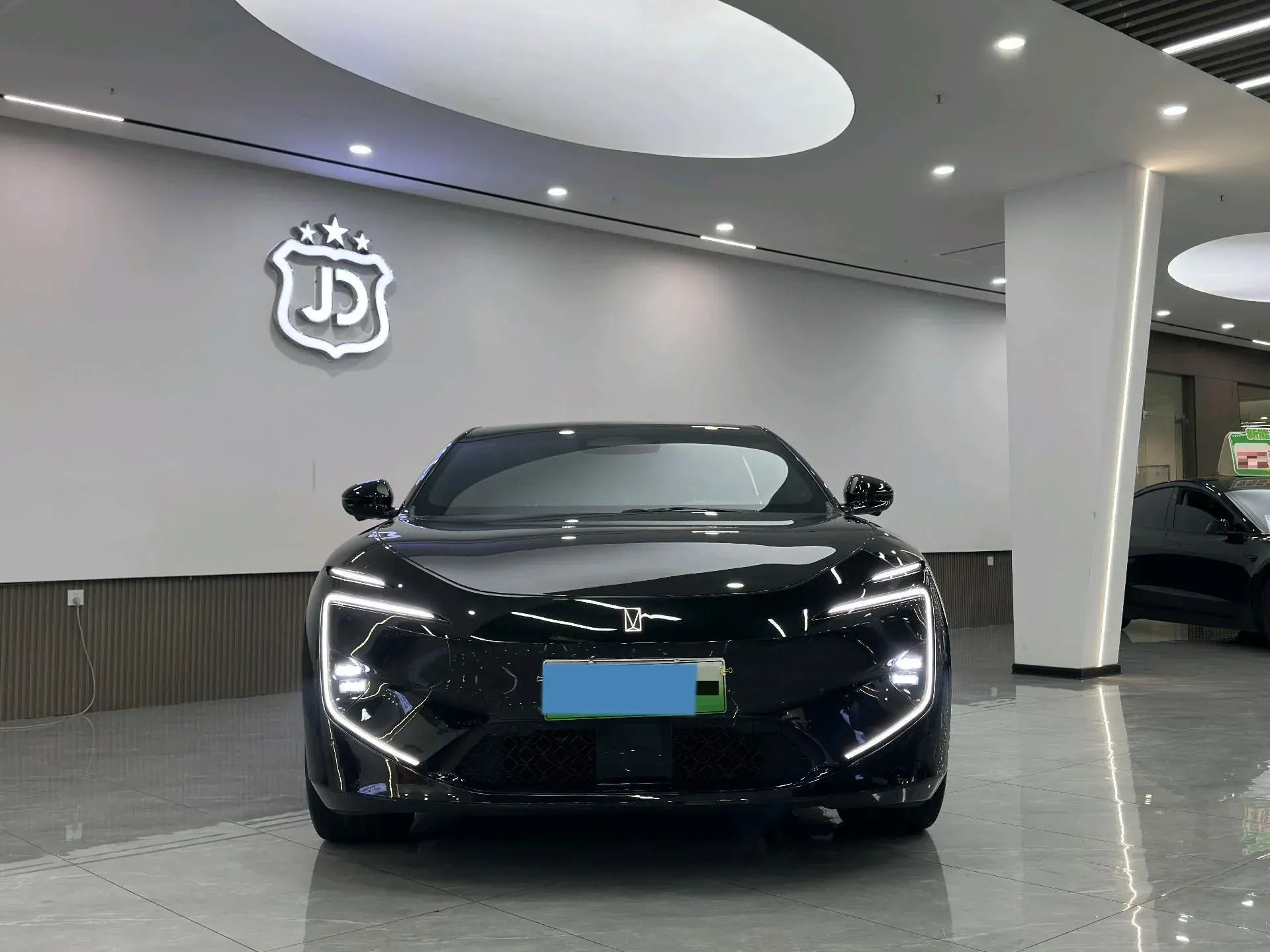 2025 AVATR 12 thumbnail 2