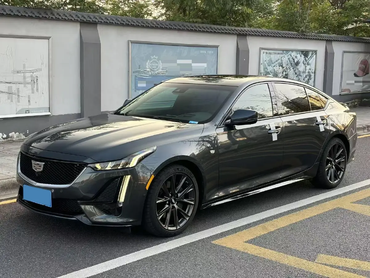 2020 Cadillac CT5 2.0T 241HP L4 10AT