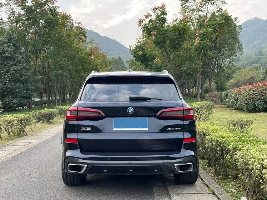 2021 BMW X5 2.0T 265HP L4 8AT,autocango,china used car exporter,china ev exporter,chinese used car exporter,chinese used ev exporter