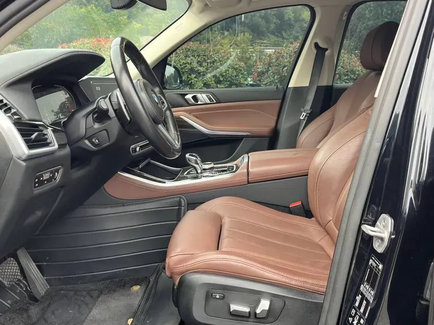 2021 BMW X5 2.0T 265HP L4 8AT,autocango,china used car exporter,china ev exporter,chinese used car exporter,chinese used ev exporter