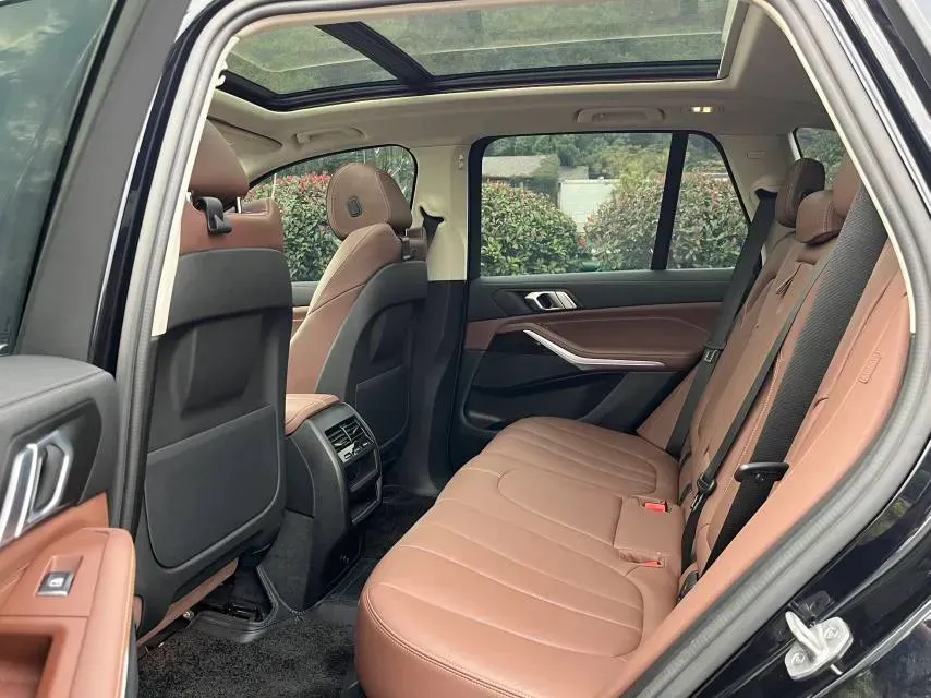 2021 BMW X5 2.0T 265HP L4 8AT,autocango,china used car exporter,china ev exporter,chinese used car exporter,chinese used ev exporter