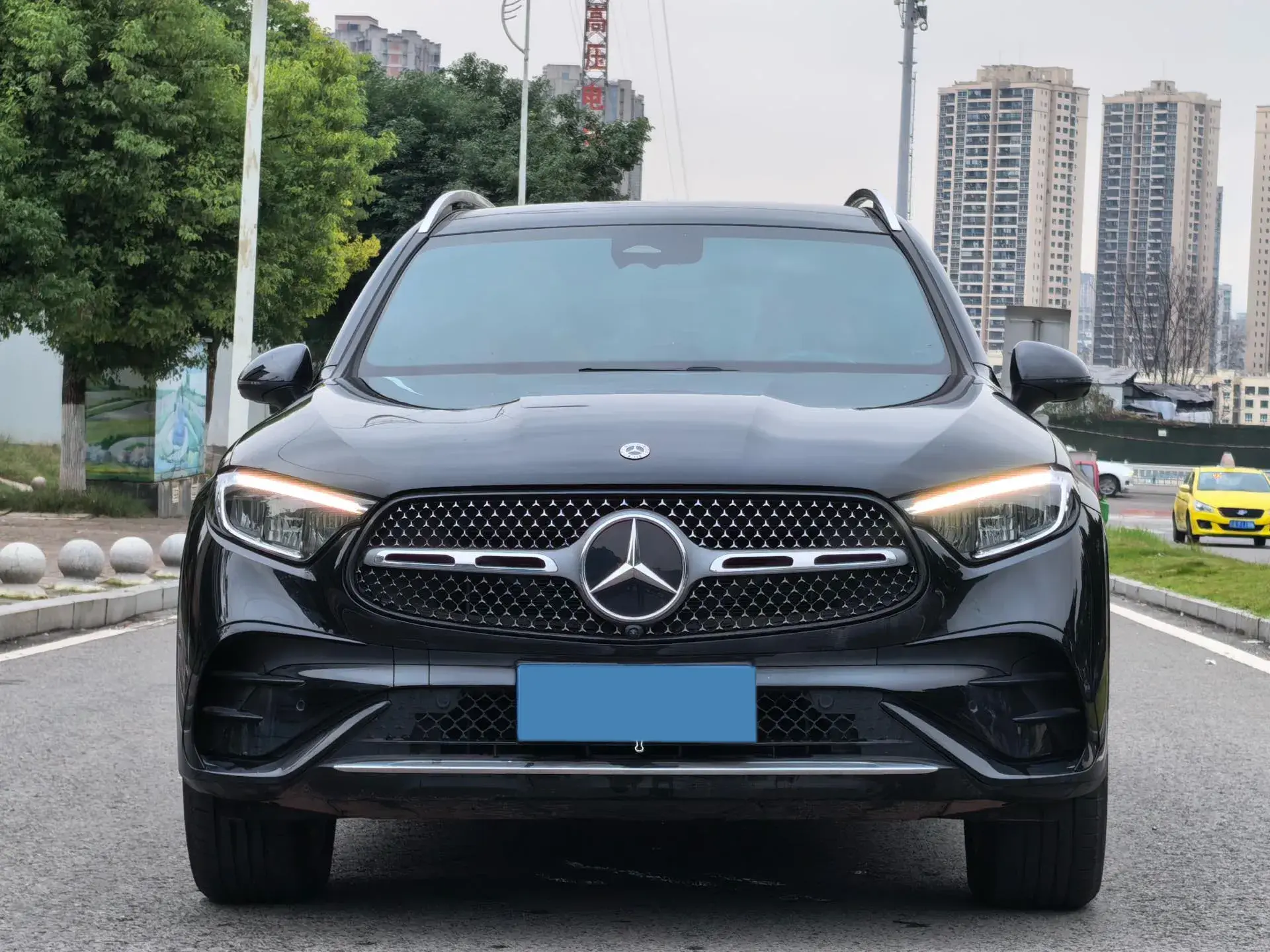 2023 MERCEDES-BENZ GLC thumbnail 2