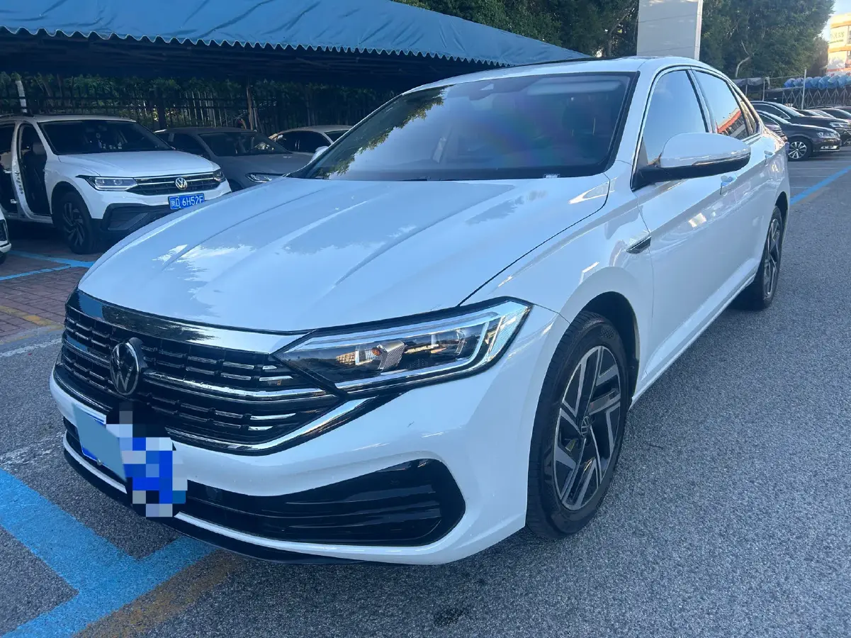 2024 Volkswagen Sagitar 1.5T 160HP L4 7DCT