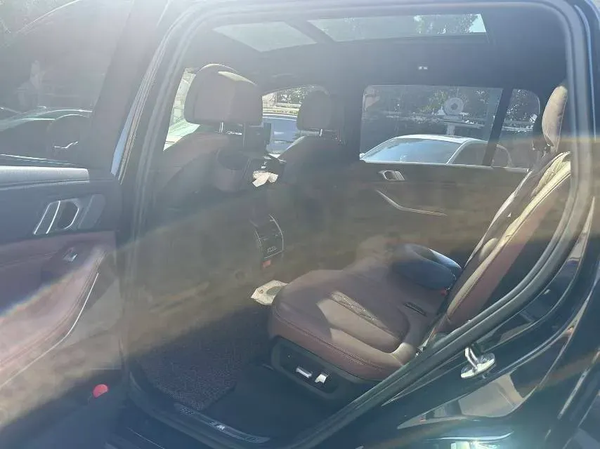 2019 BMW X7 3.0T 340HP L6 8AT,autocango,china used car exporter,china ev exporter,chinese used car exporter,chinese used ev exporter