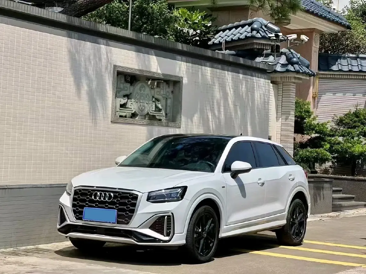 2022 Audi Q2L 1.4T 150HP L4 7DCT