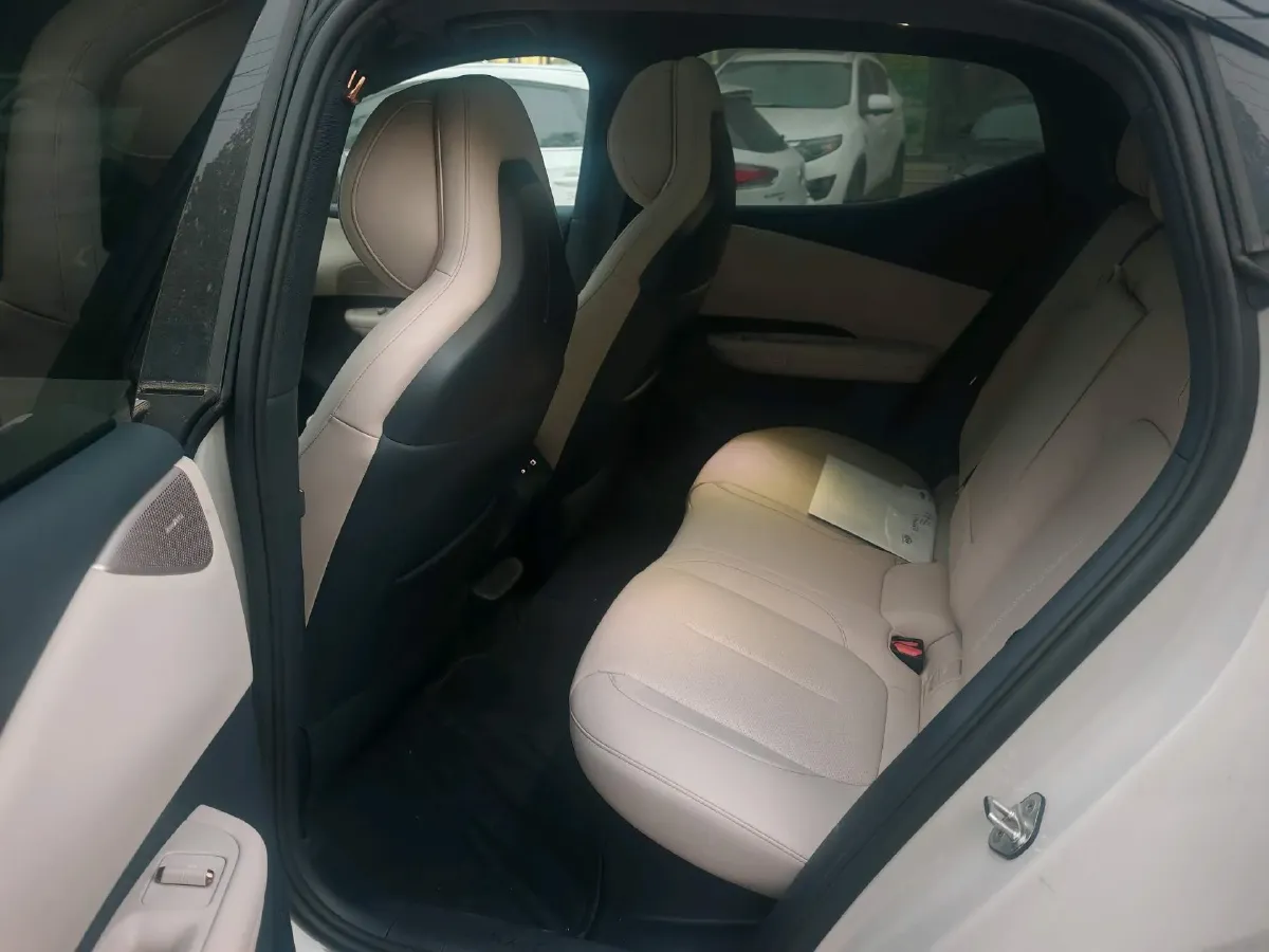 2025 LYNK&CO Z20 BEV 61.47KWH,autocango,china used car exporter,china ev exporter,chinese used car exporter,chinese used ev exporter