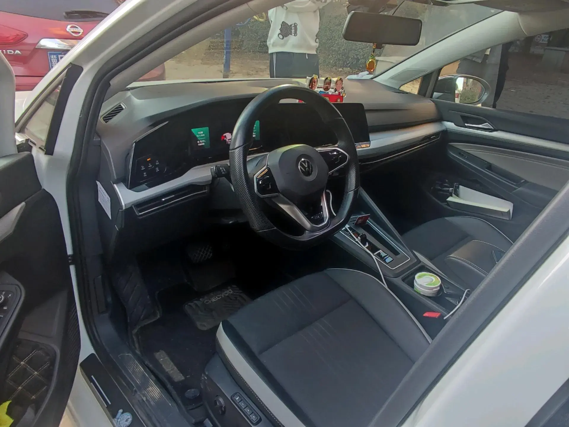 2023 VOLKSWAGEN GOLF thumbnail 4