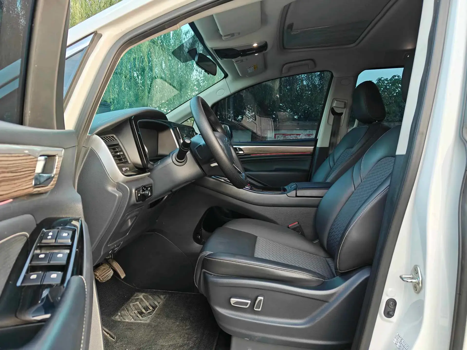 2023 GAC TRUMPCHI thumbnail 3