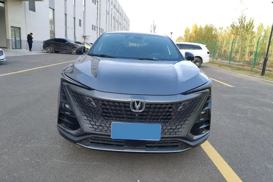 2022 CHANGAN UNI-T thumbnail 3