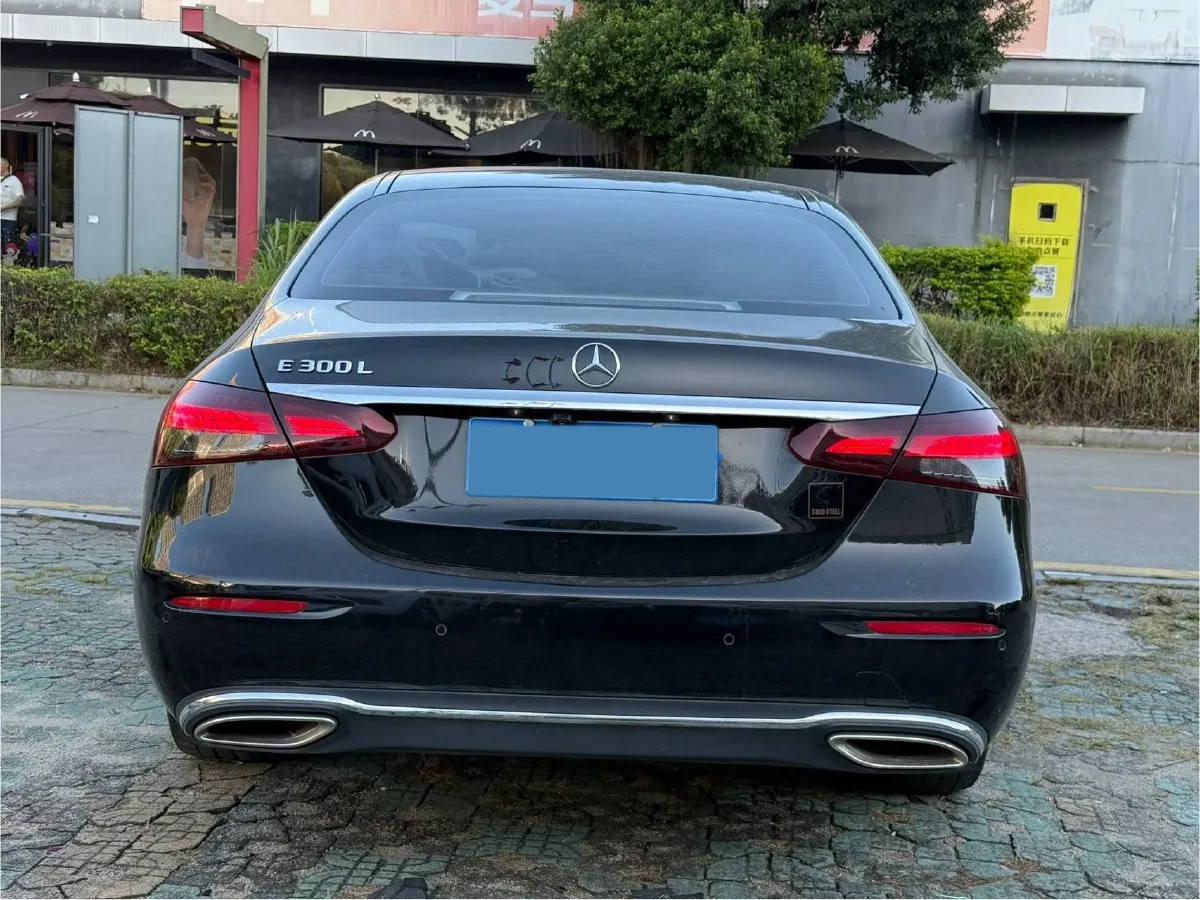 2021 Mercedes-Benz E Class 2.0T 258HP L4 9AT,autocango,china used car exporter,china ev exporter,chinese used car exporter,chinese used ev exporter