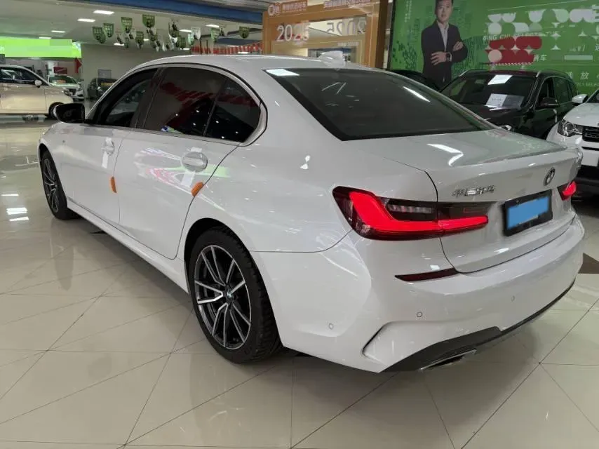 2022 BMW 3 Series 2.0T 184HP L4 8AT,autocango,china used car exporter,china ev exporter,chinese used car exporter,chinese used ev exporter