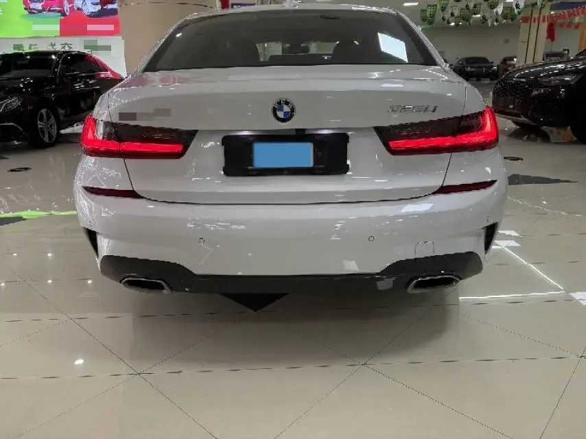 2022 BMW 3 Series 2.0T 184HP L4 8AT,autocango,china used car exporter,china ev exporter,chinese used car exporter,chinese used ev exporter