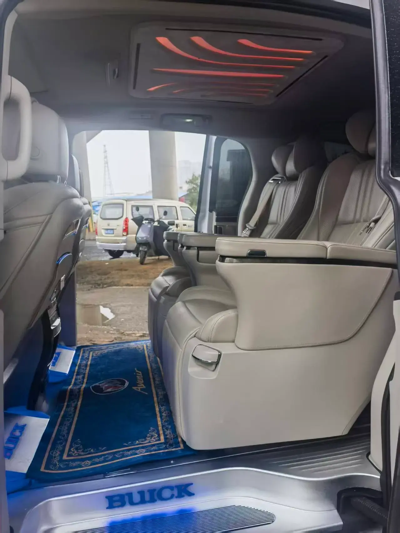 2021 BUICK GL8 thumbnail 2