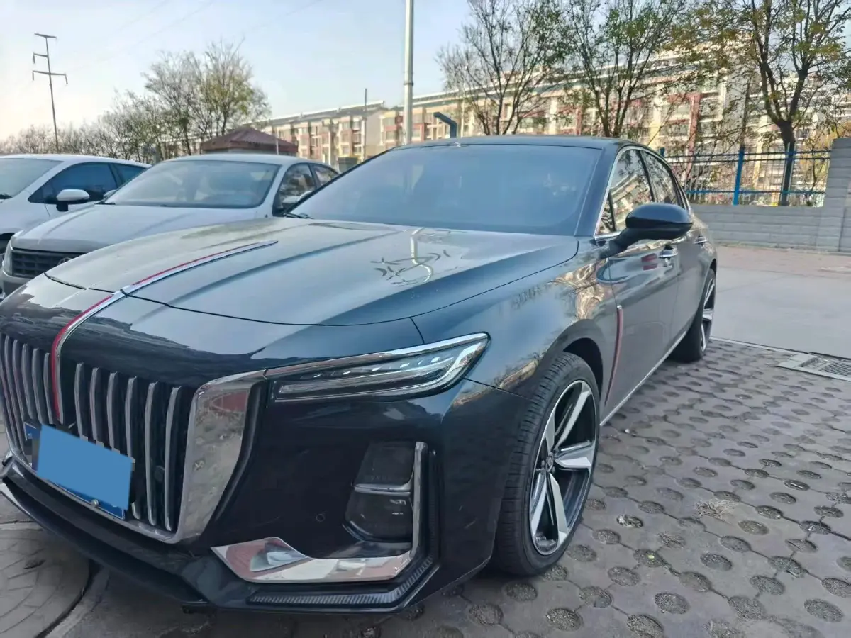 2025 HongQi H5 1.5T 169HP L4 1DHT Hybrid