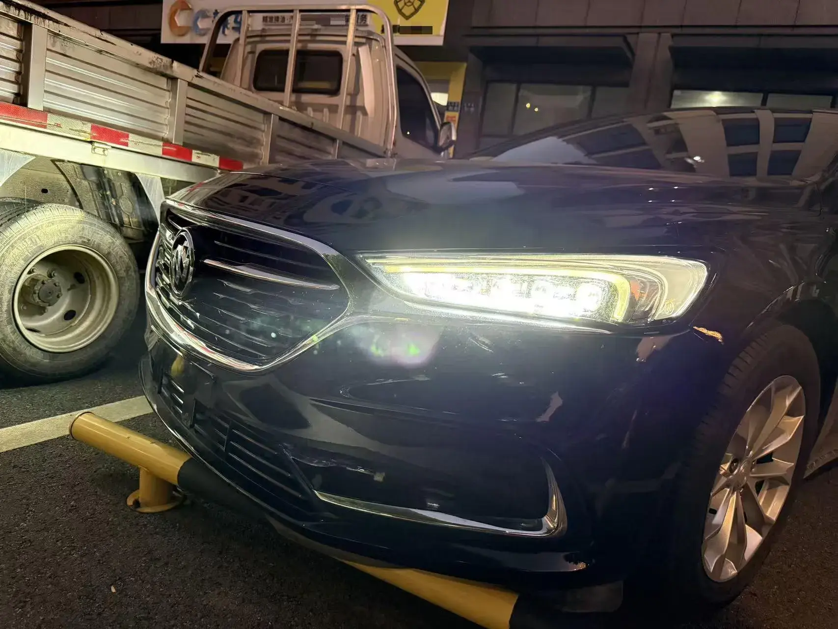 2021 BUICK LARCOSSE thumbnail 2