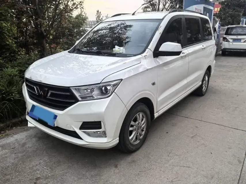 2018 WuLing HongGuang 1.5L 105HP L4 5MT