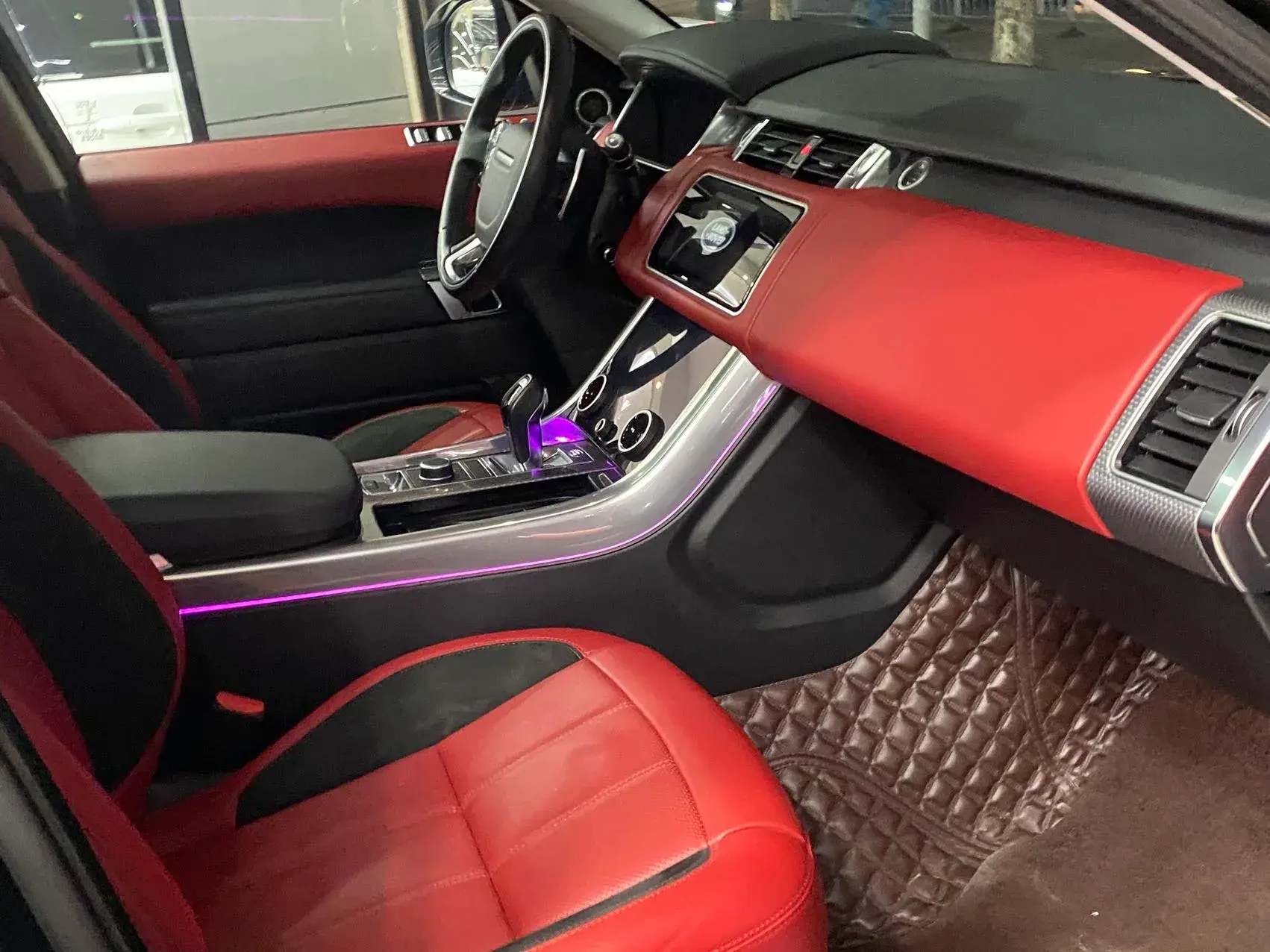 2020 LAND ROVER thumbnail 4