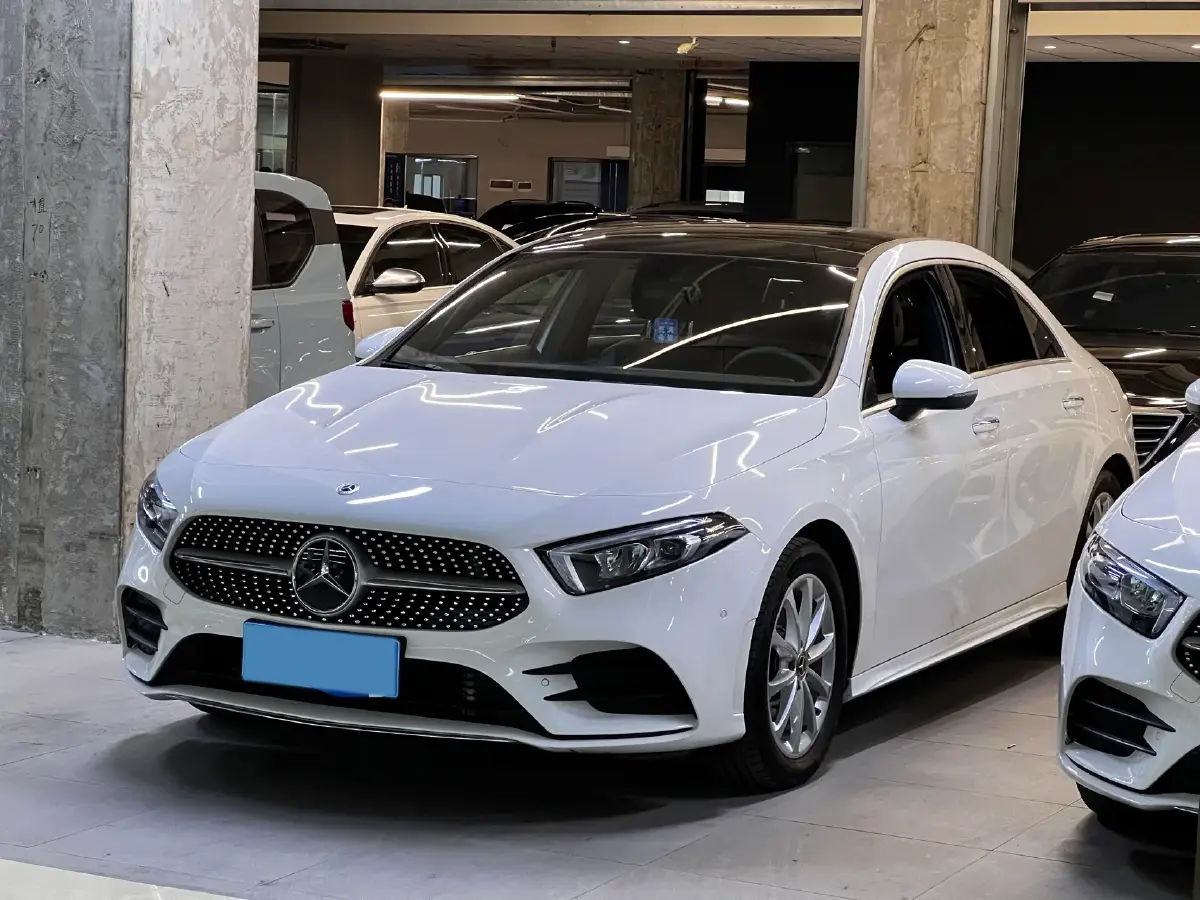 2022 Mercedes-Benz A Class 1.3T 163HP L4 7DCT