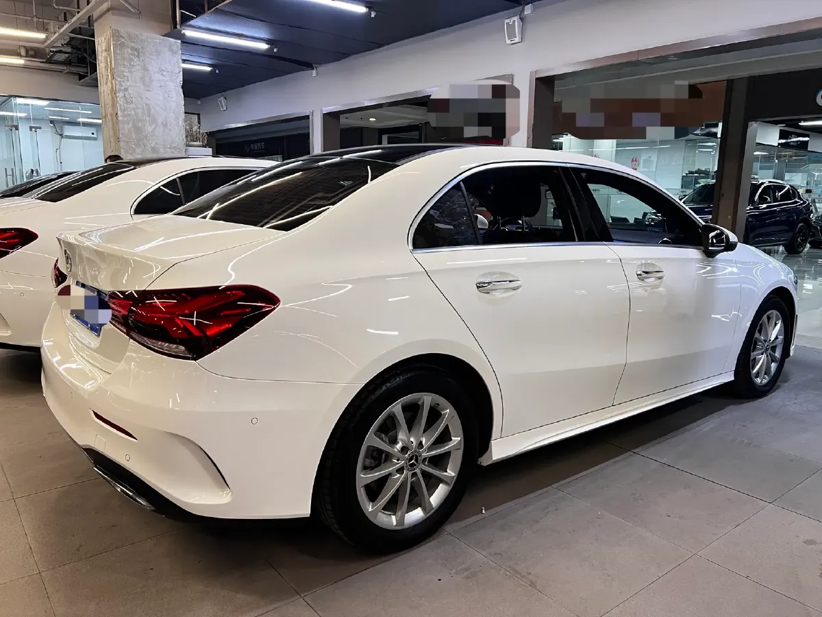 2022 Mercedes-Benz A Class 1.3T 163HP L4 7DCT,autocango,china used car exporter,china ev exporter,chinese used car exporter,chinese used ev exporter