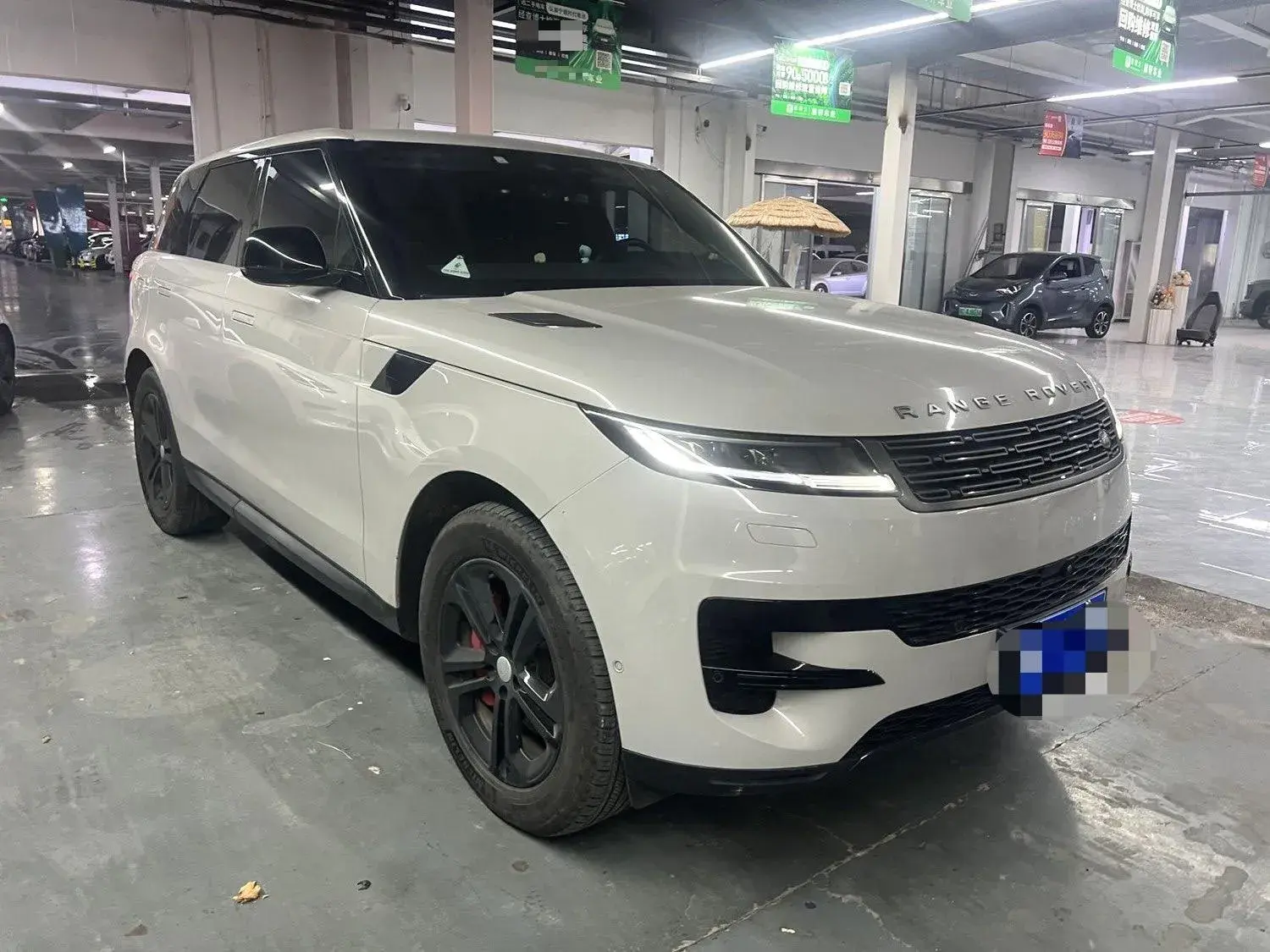 2023 LAND ROVER thumbnail 2