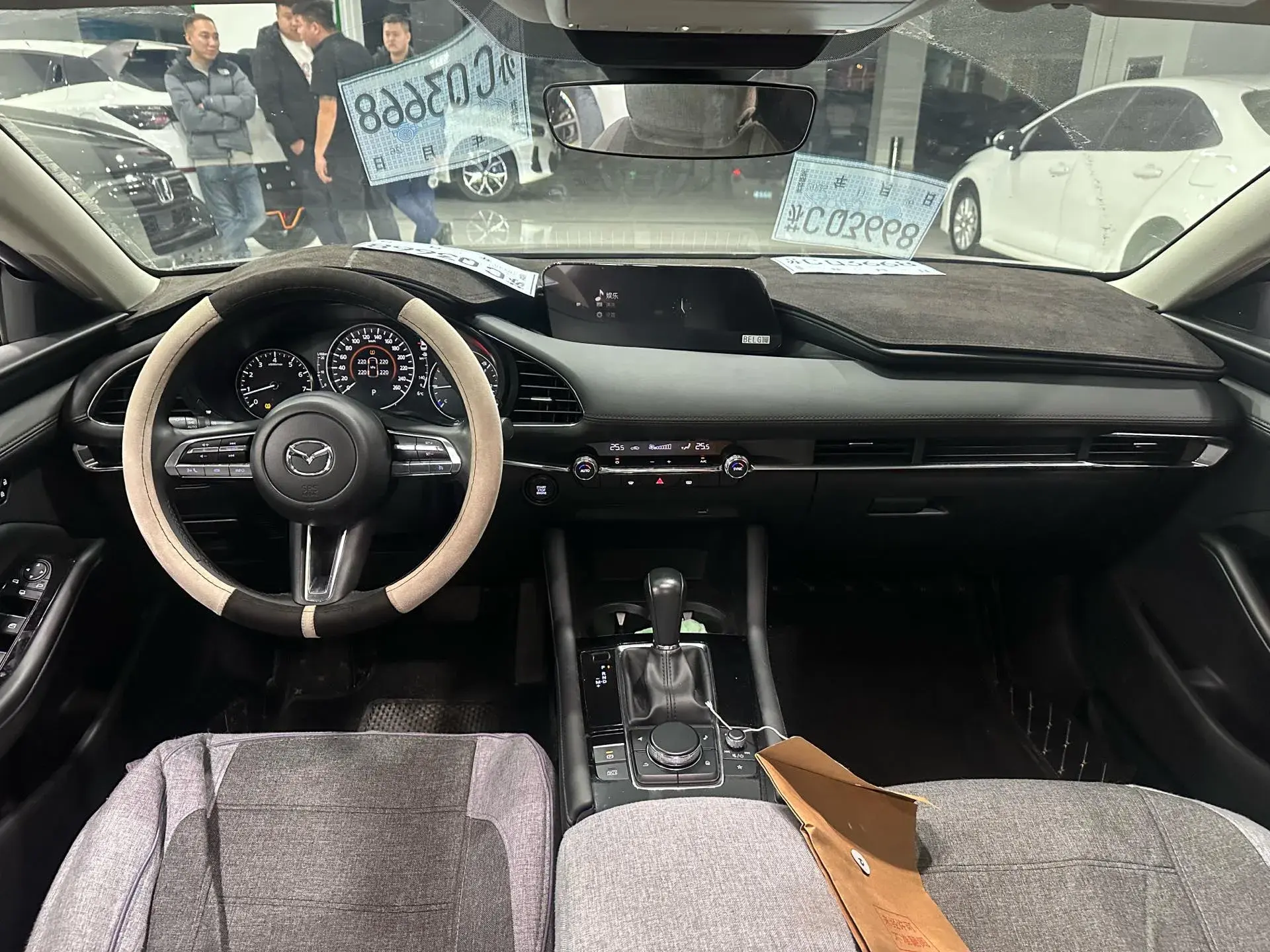 2021 MAZDA 3 thumbnail 4