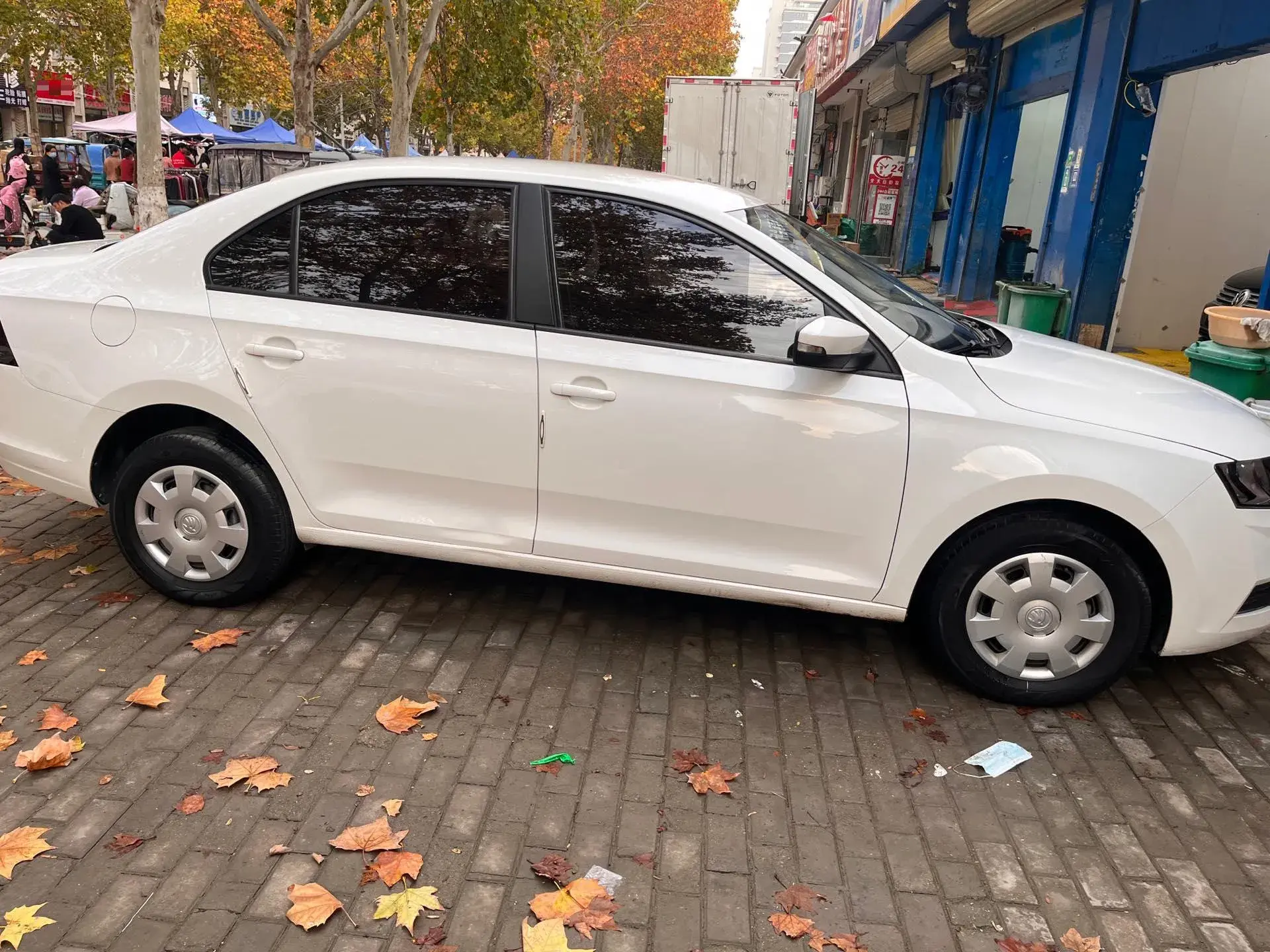 2019 SKODA RAPID thumbnail 4