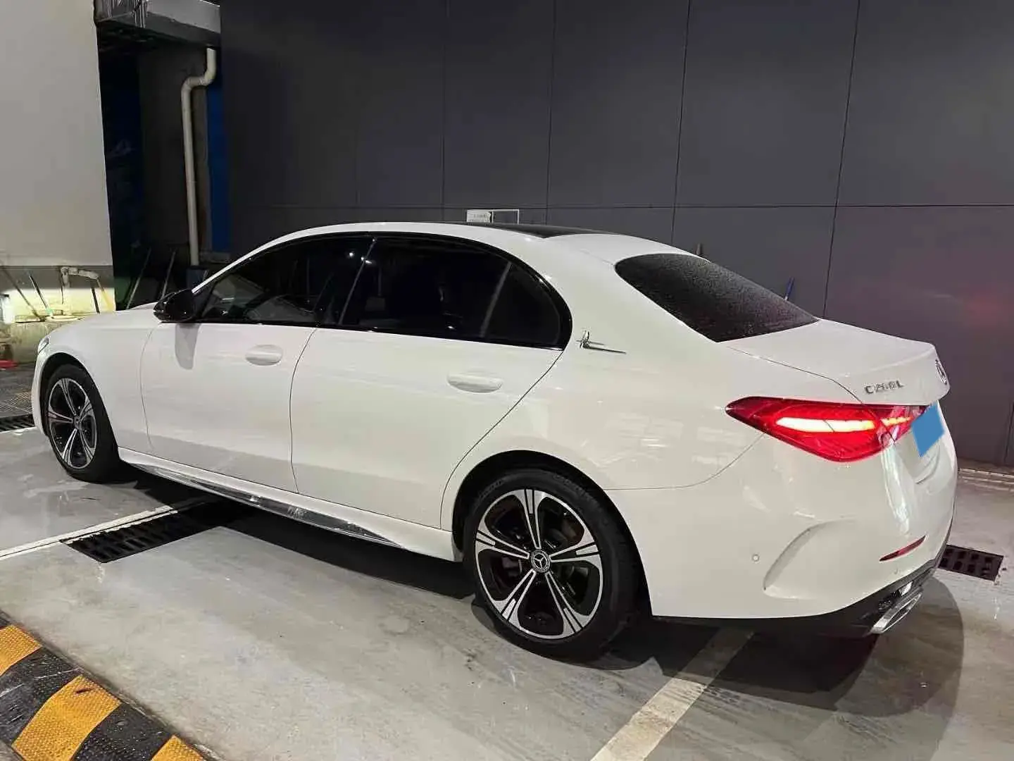 2022 MERCEDES-BENZ C thumbnail 2