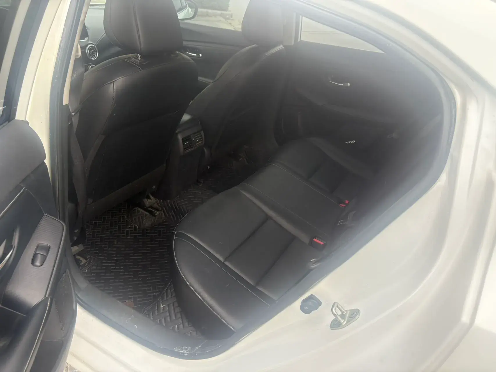 2021 NISSAN SYLPHY thumbnail 4