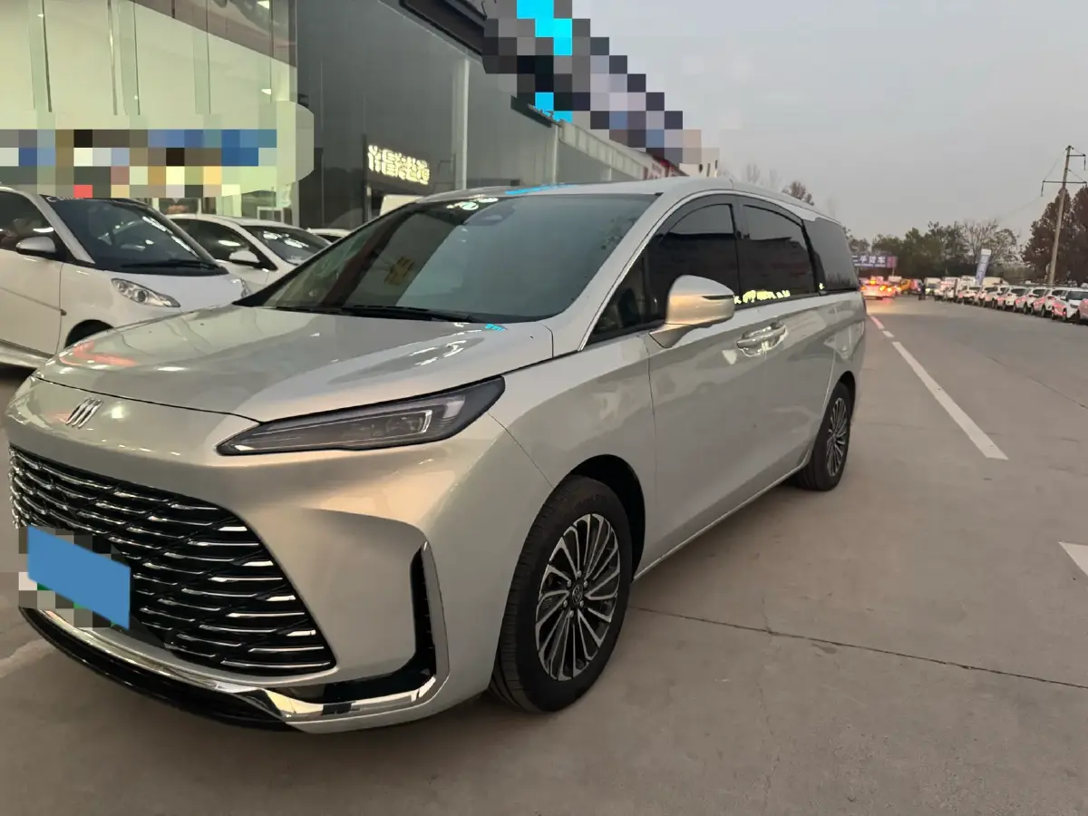 2025 Buick GL8 1.5T 180HP L4 2DHT PHEV