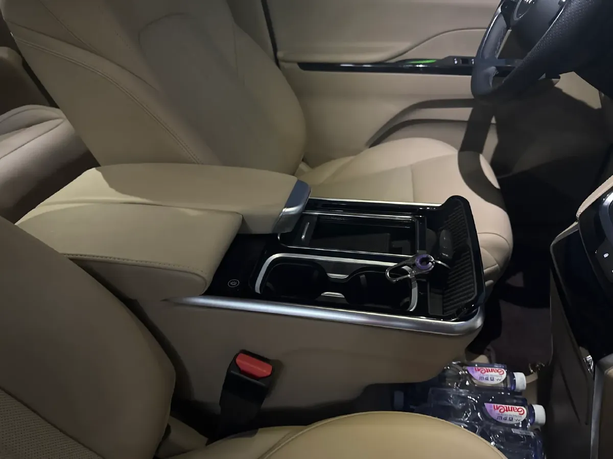 2025 Buick GL8 1.5T 180HP L4 2DHT PHEV,autocango,china used car exporter,china ev exporter,chinese used car exporter,chinese used ev exporter