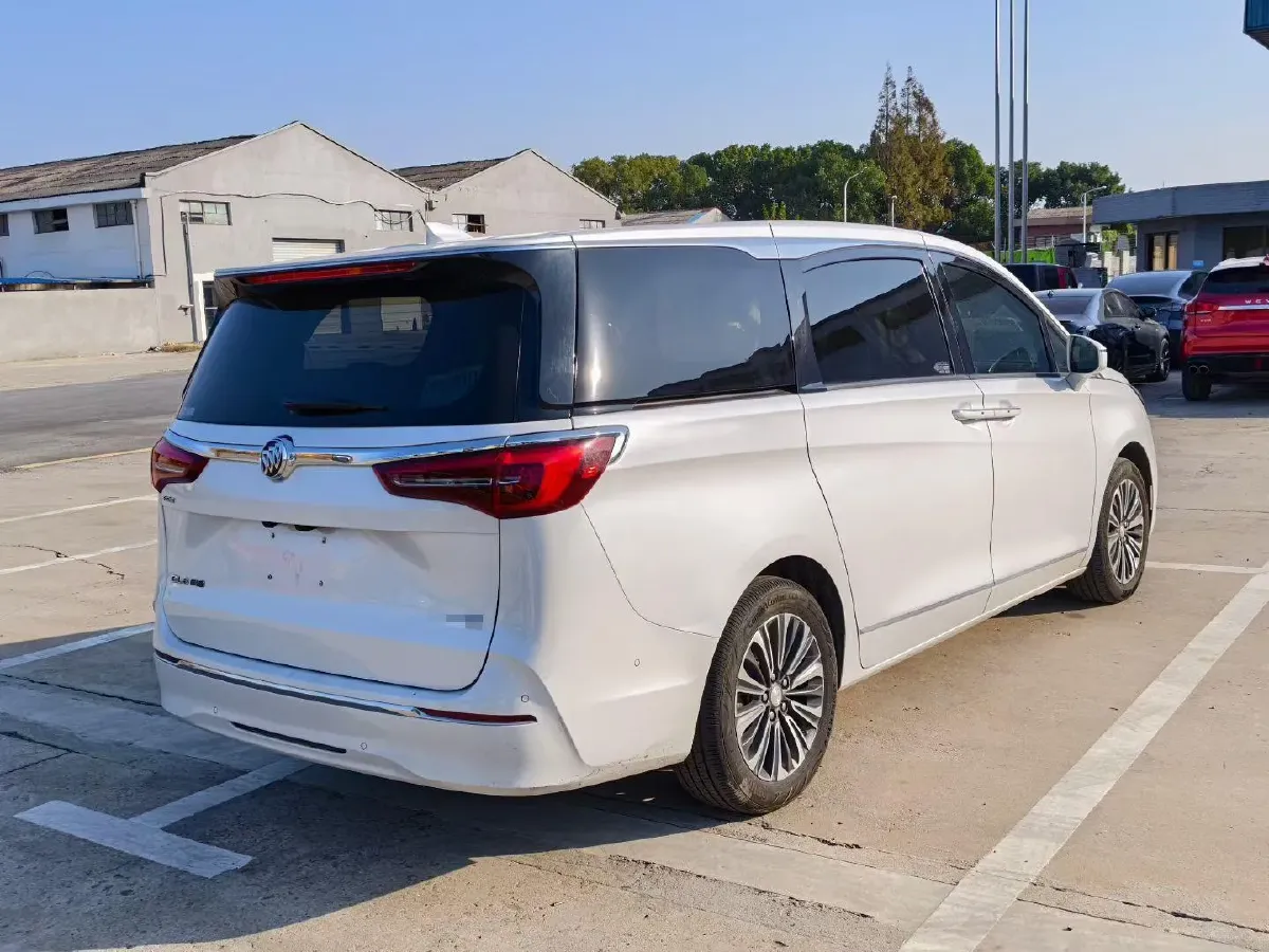 2021 Buick GL8 2.0T 237HP L4 9AT,autocango,china used car exporter,china ev exporter,chinese used car exporter,chinese used ev exporter