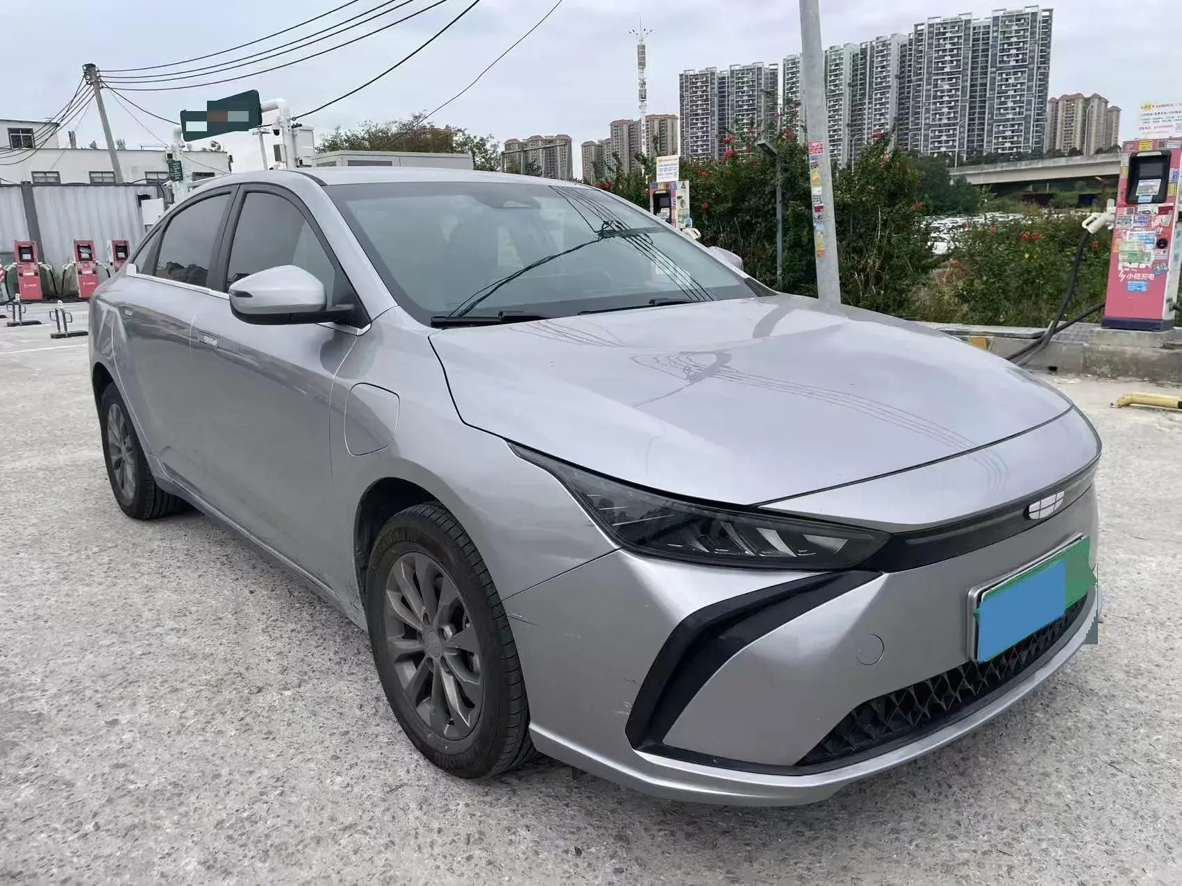 2022 GEOMETRY G6 thumbnail 3