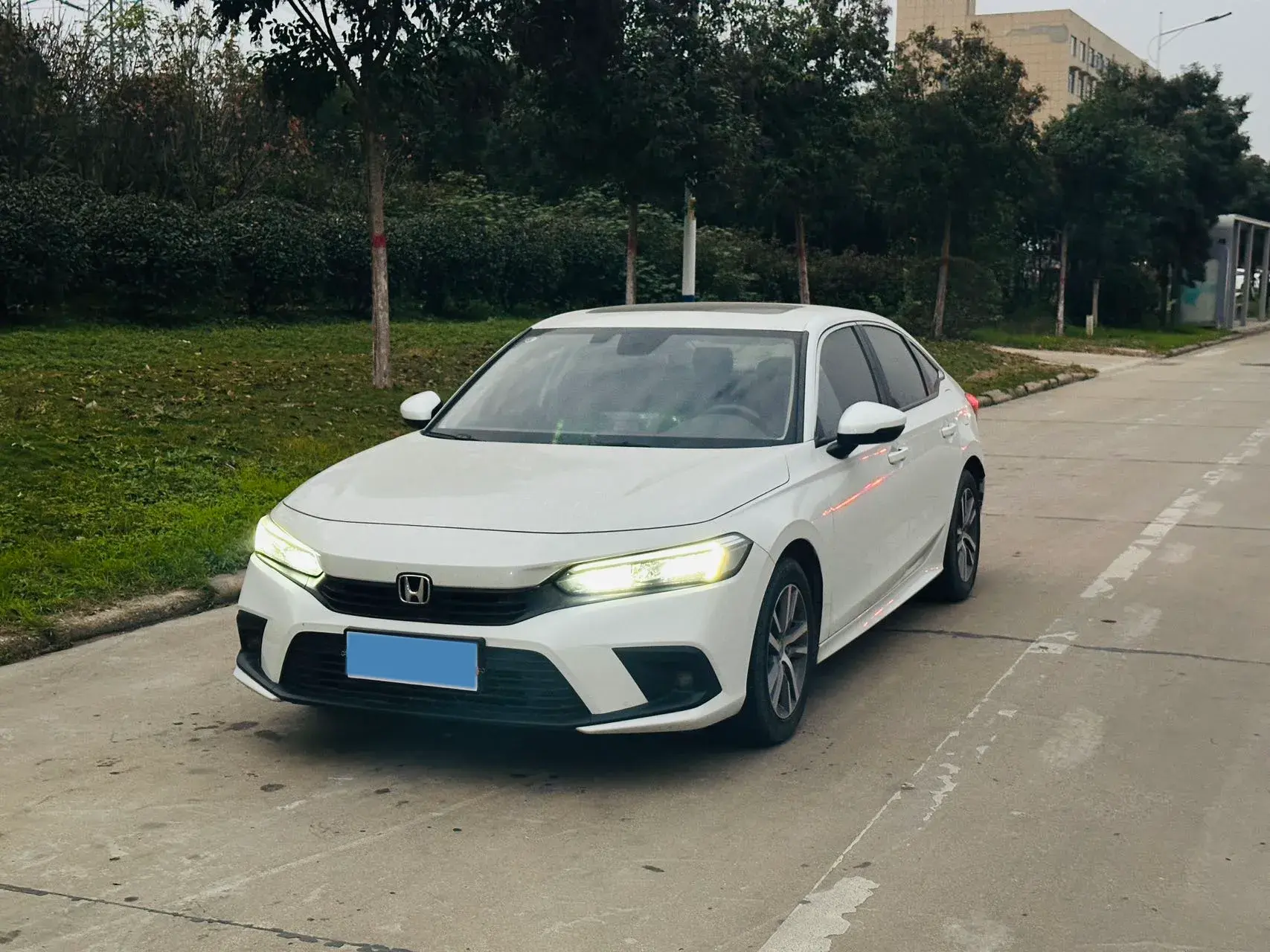 2022 HONDA CIVIC view 1