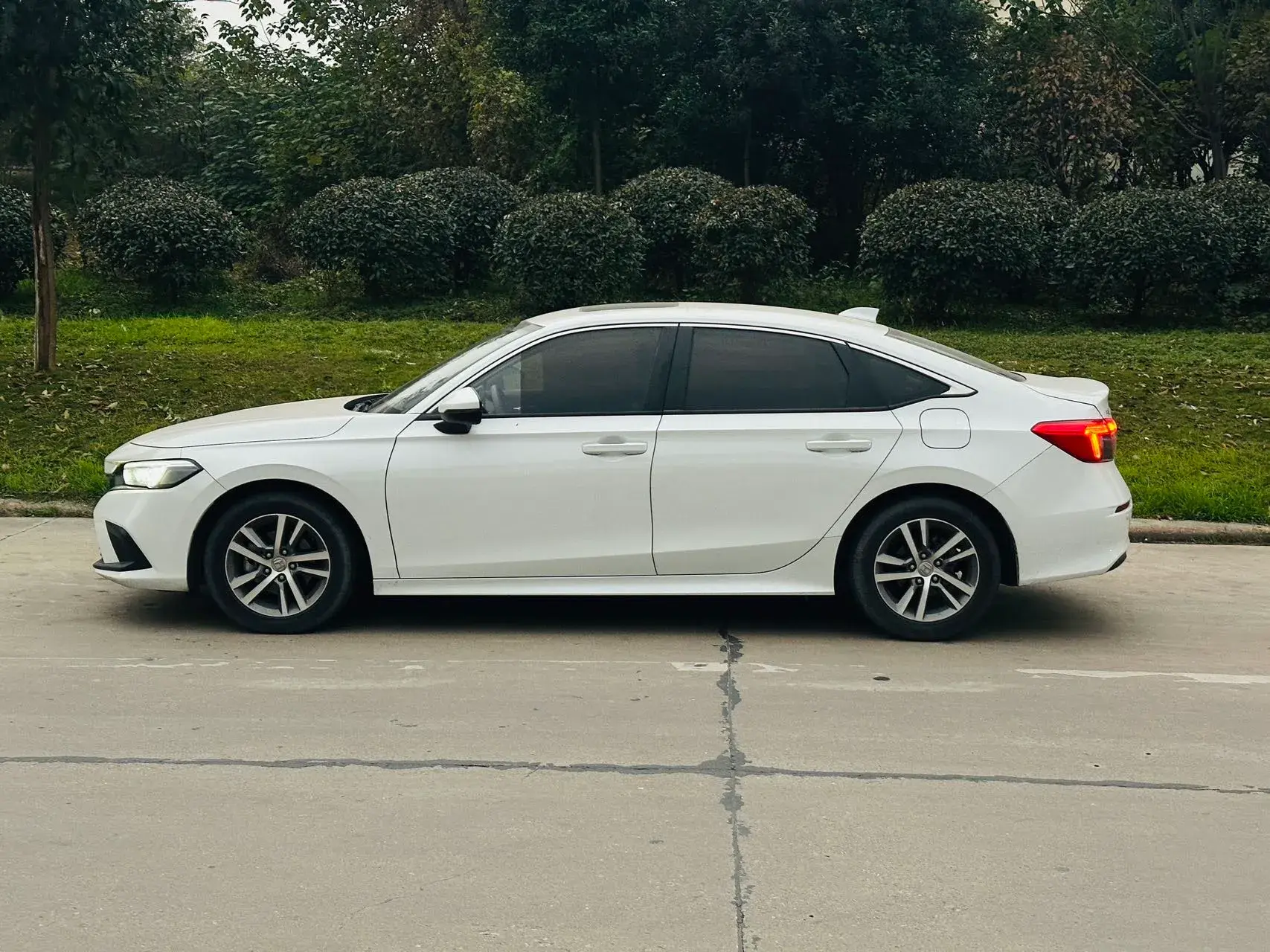 2022 HONDA CIVIC thumbnail 3