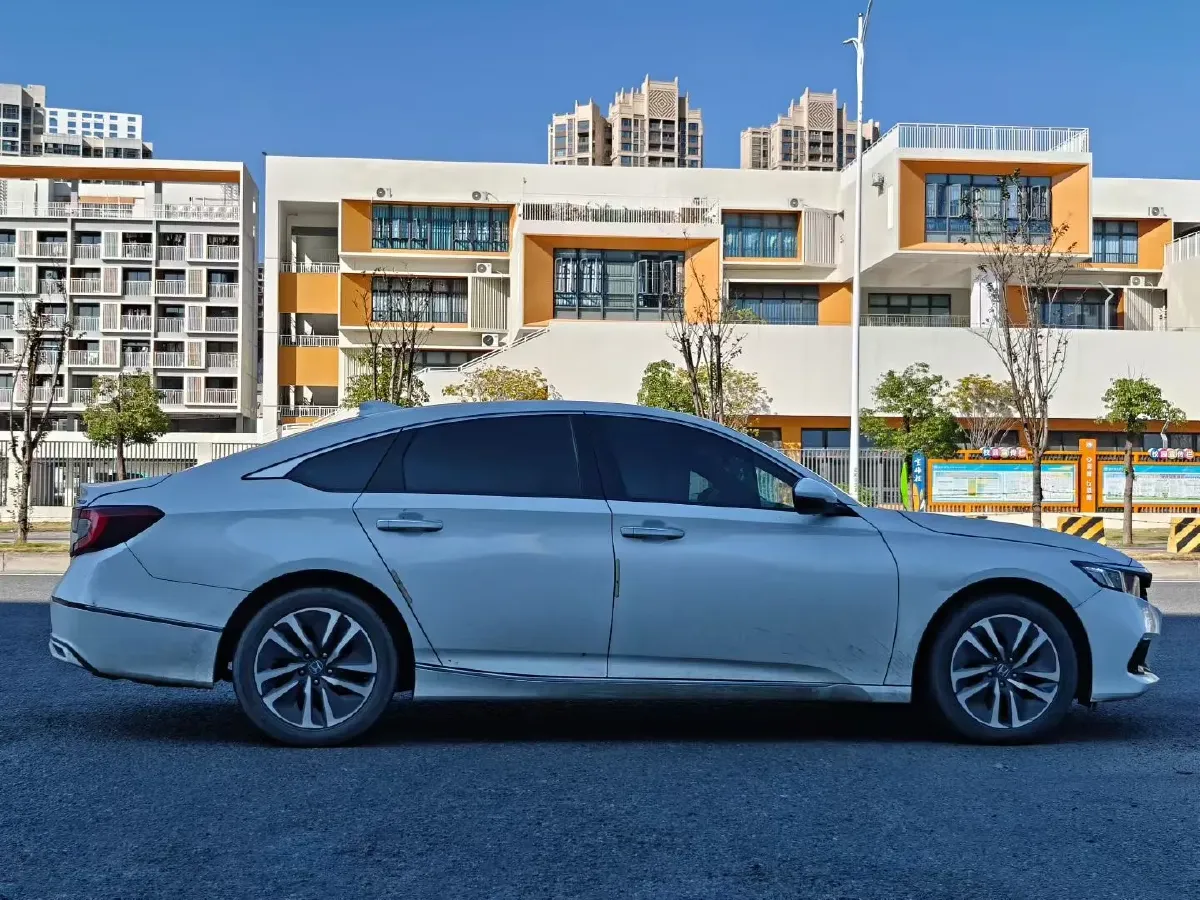 2022 Honda Accord 2.0L 146HP L4 E-CVT Hybrid,autocango,china used car exporter,china ev exporter,chinese used car exporter,chinese used ev exporter