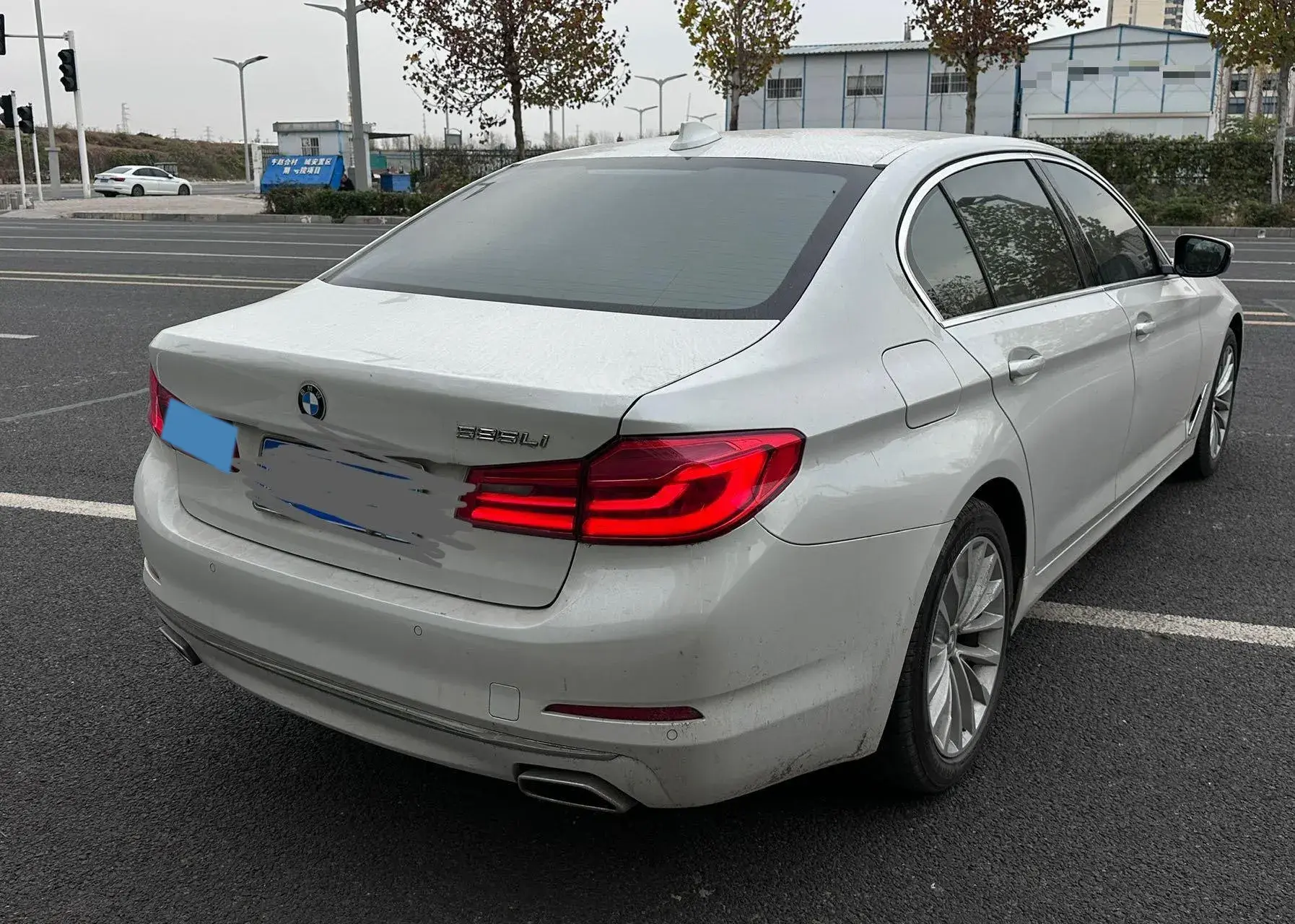 2020 BMW 5 thumbnail 3