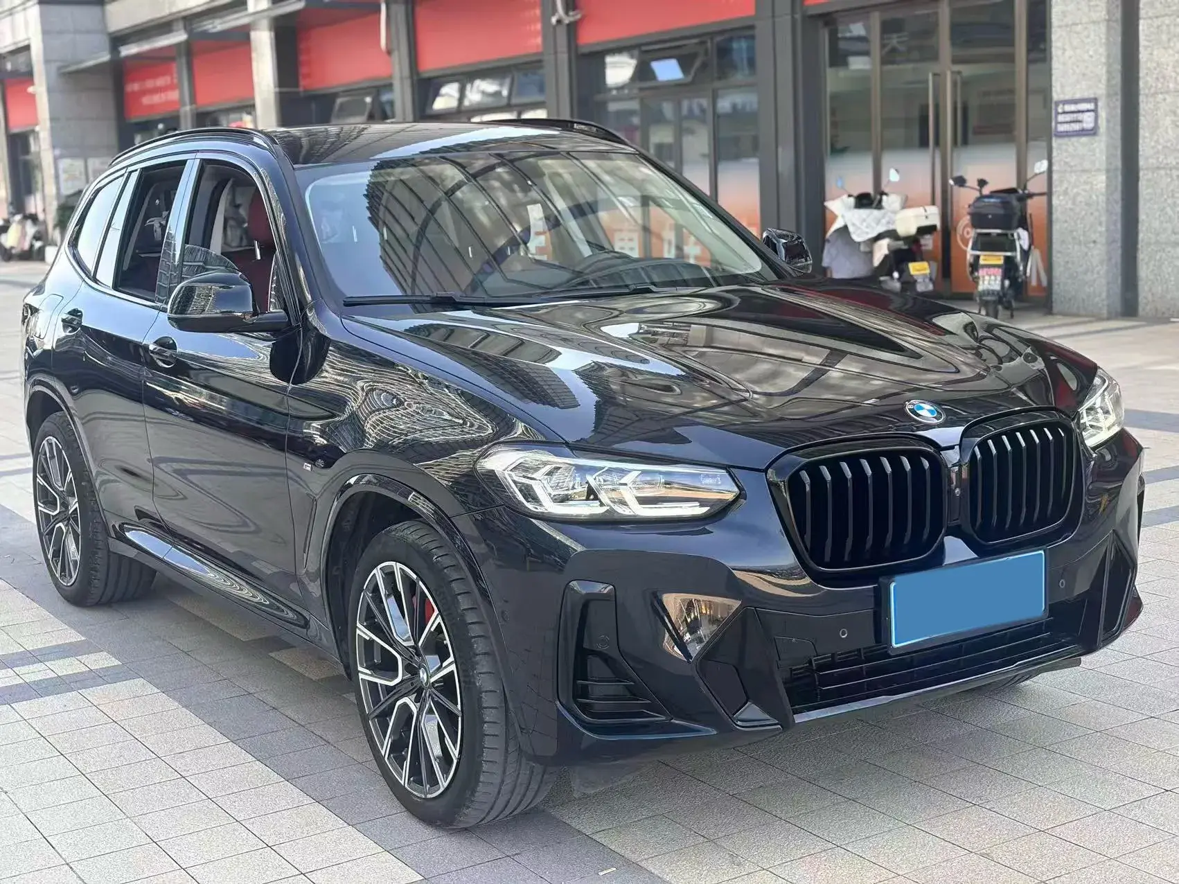 2023 BMW X3 thumbnail 3